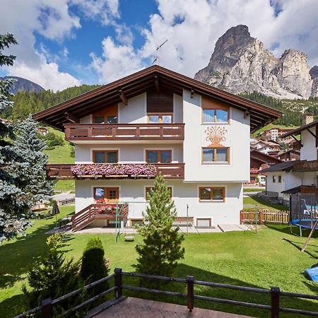 Bed and Breakfast La Ciano Corvara In Badia Exterior foto