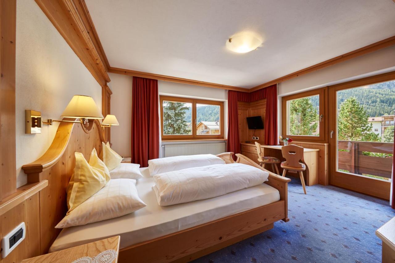Bed and Breakfast La Ciano Corvara In Badia Exterior foto